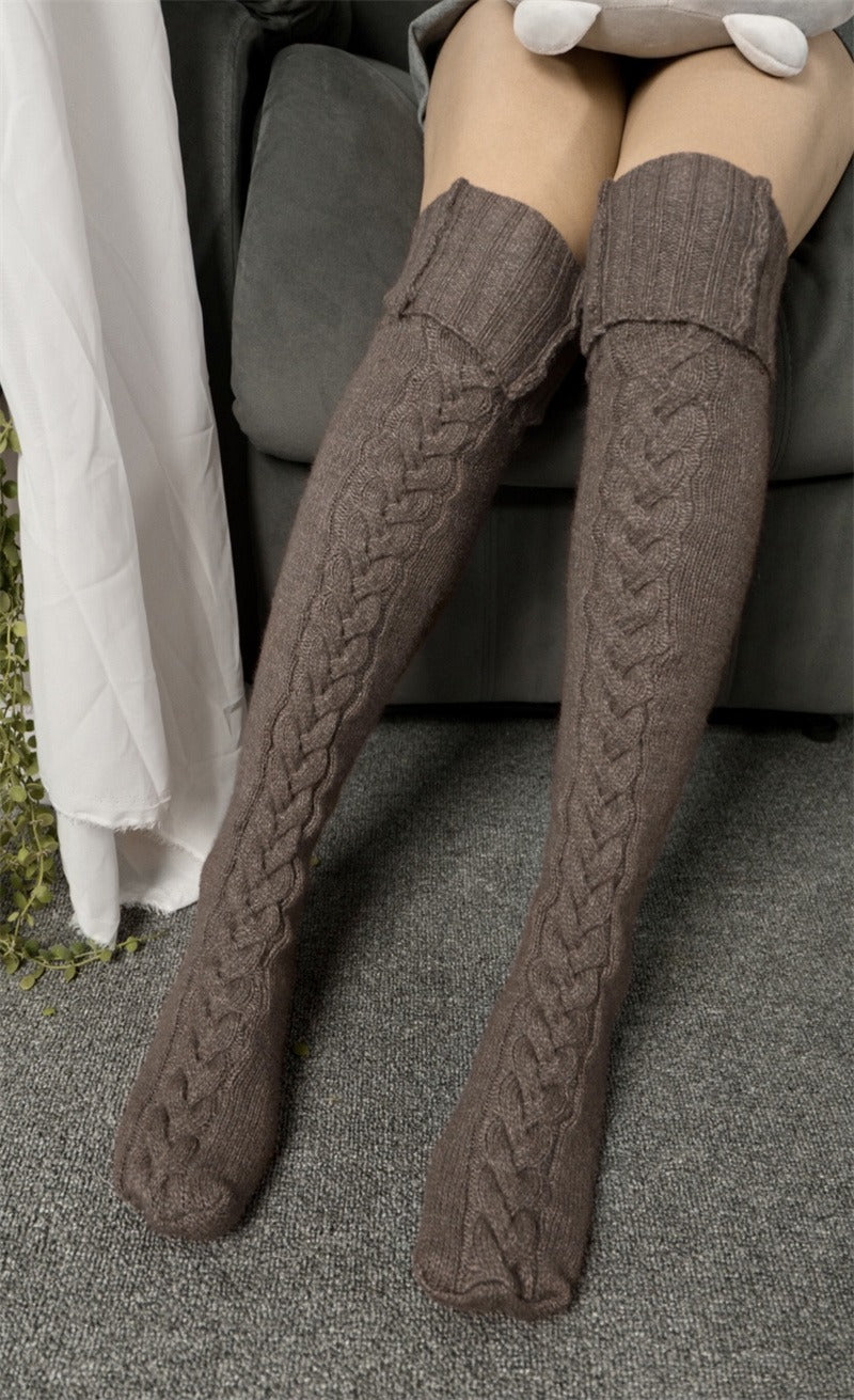 Cozy Braid Detail Knee Socks